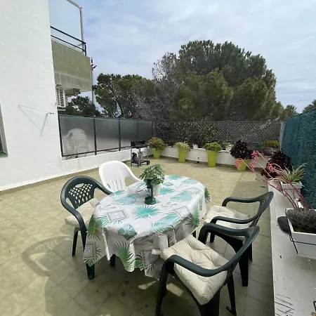 Pujada Puig Rom Apartment Roses