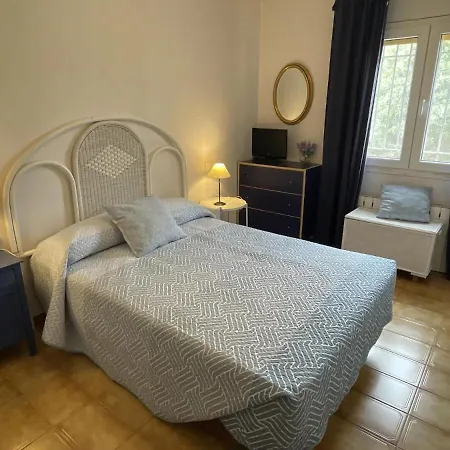 Pujada Puig Rom Apartment *